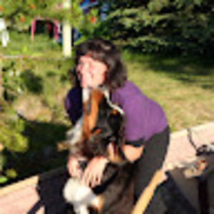 Meet your Posher, Holly